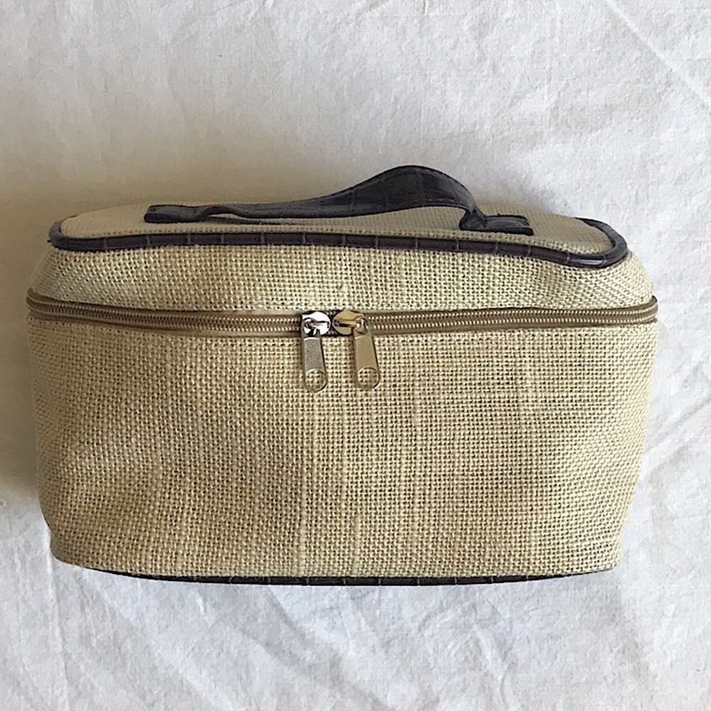 Life Stride Women Cosmetic Bag (NEW)